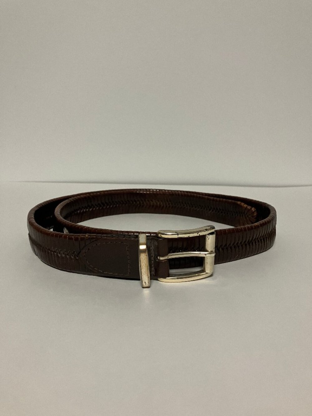 Fossil Vintage Brown Leather Ribbed Stitched Accent Silver Buckle Belt Size 38
